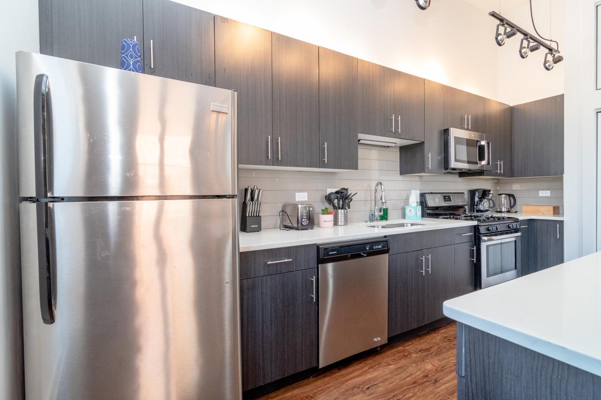 שיקגו Mccormick Place 3Br-2Ba With Optional Parking - Sleeps 8 מראה חיצוני תמונה